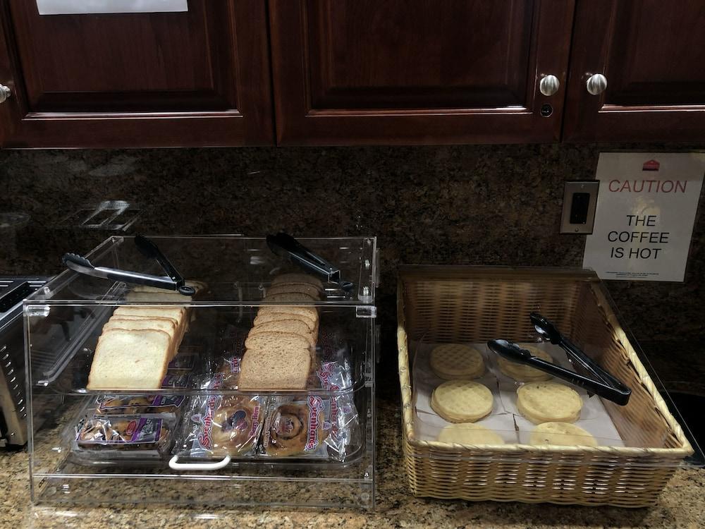 Budget Inn Of הייווארד מראה חיצוני תמונה